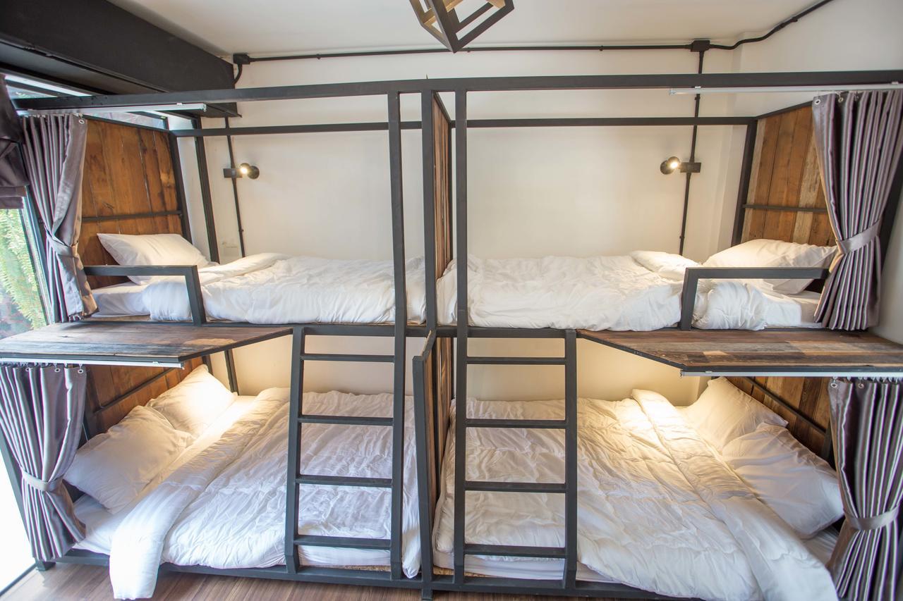 Sleep With You - Hatch Co-Living And Co-Working Space Chiang Mai Bagian luar foto