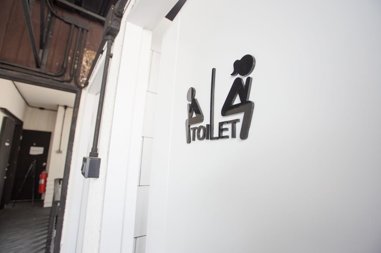 Sleep With You - Hatch Co-Living And Co-Working Space Chiang Mai Bagian luar foto
