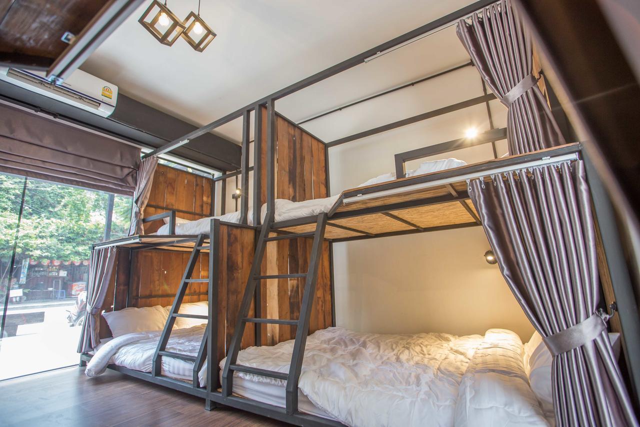 Sleep With You - Hatch Co-Living And Co-Working Space Chiang Mai Bagian luar foto