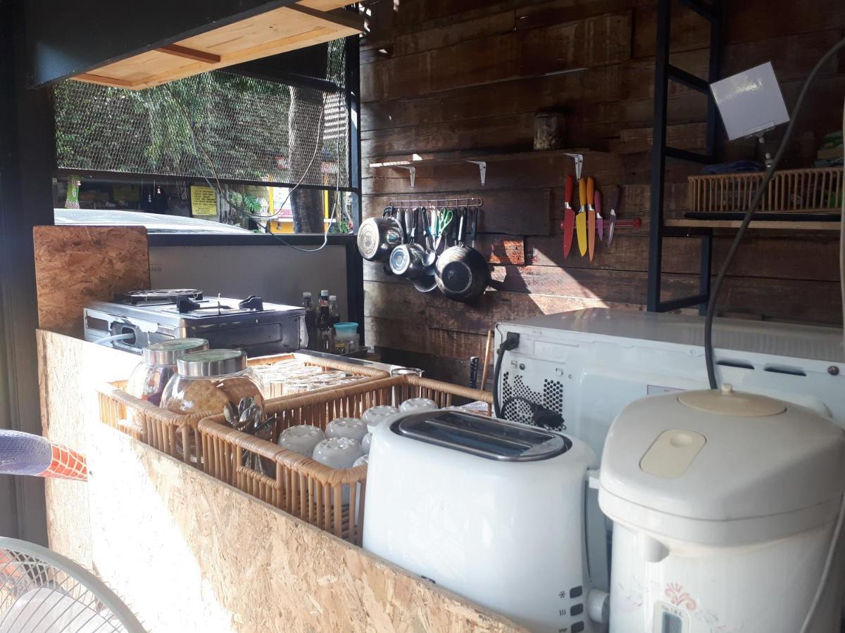 Sleep With You - Hatch Co-Living And Co-Working Space Chiang Mai Bagian luar foto