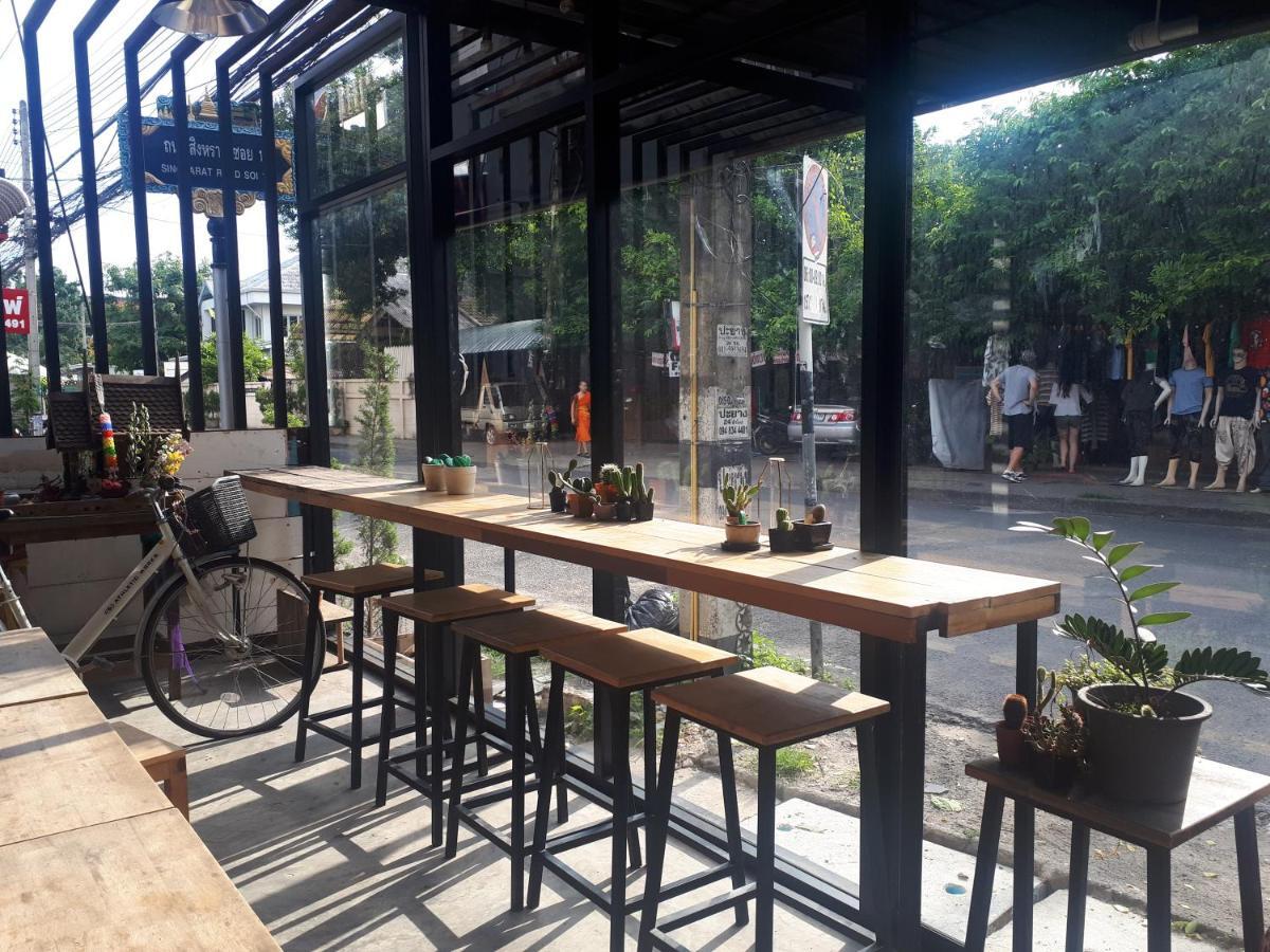 Sleep With You - Hatch Co-Living And Co-Working Space Chiang Mai Bagian luar foto